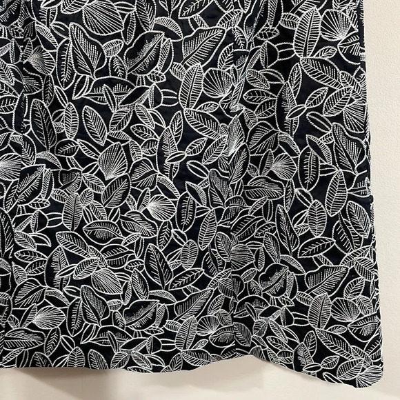 NWOT Talbots Petites Black and White Embroidered Leaf Print A-Line Skirt… - Picture 8 of 15